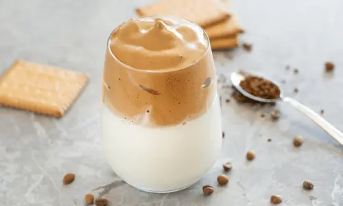 ダルゴナコーヒーの作り方|インスタントで簡単おうちカフェ♪失敗しないコツも紹介